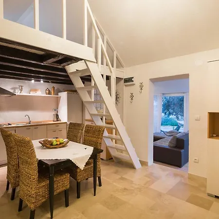 Zlatni San - Private Heated Pool Villa