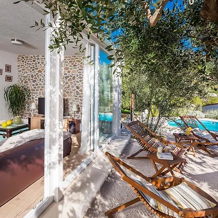 Zlatni San - Private Heated Pool Bol