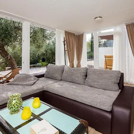 Villa Zlatni San - Couples Favorite Gem - Private Pool *